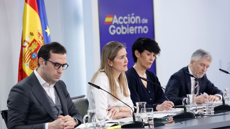 El Gobierno aprueba por decreto ley el registro obligatorio de “lobbies” tras año y medio de bloqueo en el Congreso.
