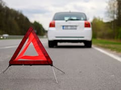 El Gobierno confirmó que multará a todos los autos que estén parados en la calle si no cumplen un requisito clave