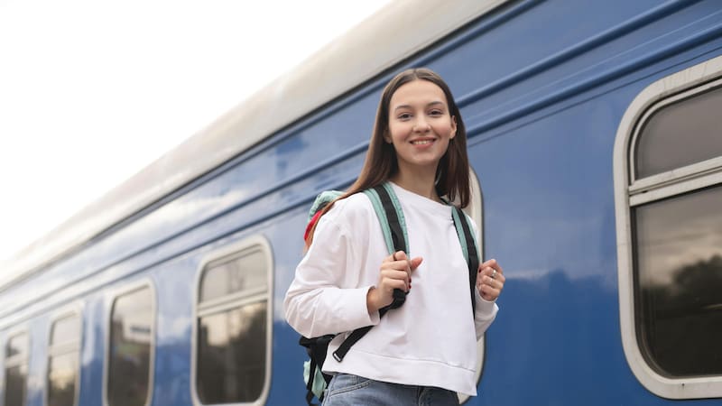 El Gobierno confirmó una beca de 900 euros para la movilidad de estudiantes universitarios dentro de España