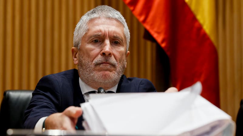 El Gobierno enfrenta pedido de dimisión inmediata del ministro del Interior tras la renuncia del número dos de la Policía por agresión sexual (Imagen: EFE / Fernando Alvarado)