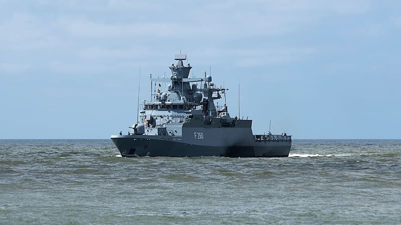 El Gobierno español adquiere 37 buques de guerra y 4 submarinos S-80 para la defensa nacional: costará 550 millones. (Fuente: Shutterstock).