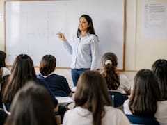 El Gobierno oficializó nuevas vacantes en colegios de todo el país: contratarán a más de 26.000 profesores