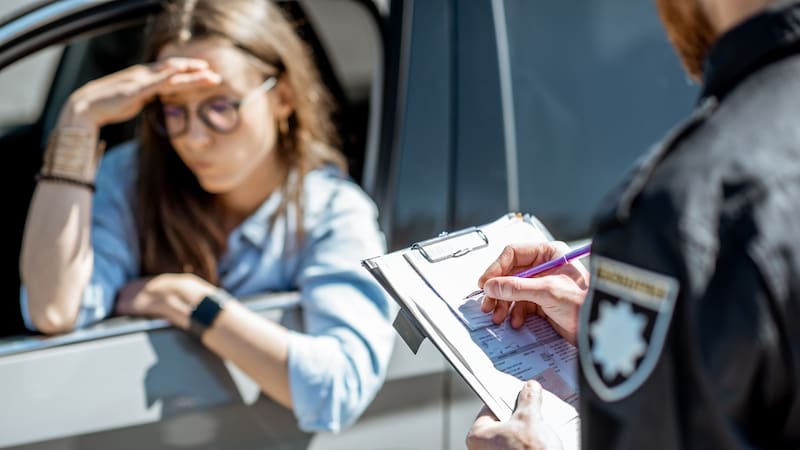 El Gobierno propone analizar la quita de licencia a conductores reincidentes por exceso de velocidad.