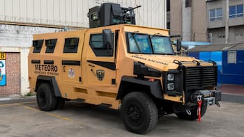El Gobierno recibió blindados 4x4 fabricados en el país para la defensa nacional: recorrerán los municipios más inseguros