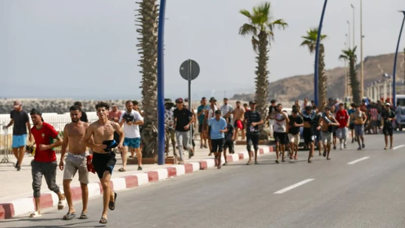 El Gobierno reforma la Ley de Extranjería y Asilo tras la crisis en Ceuta: que pasará con quienes lleguen a la frontera a partir de ahora (foto: EFE)