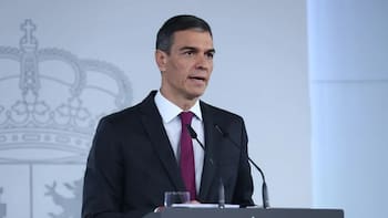 El Gobierno y la Iglesia critican la prioridad nacional: Vox y PP defienden su pacto pero con diferencias