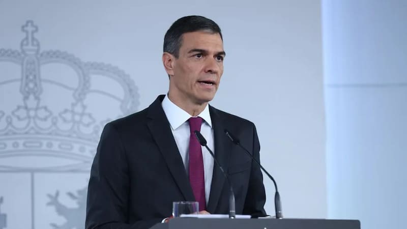 El Gobierno y la Iglesia critican la prioridad nacional: Vox y PP defienden su pacto pero con diferencias