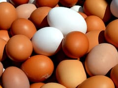 La forma correcta de pelar los huevos para aprovechar al máximo sus proteínas