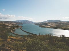 Así es el lago artificial más grande de Europa: está entre España y Portugal, tiene 1200 kilómetros de costa, castillos y bonitos pueblos