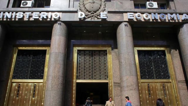 Nueva licitación de deuda: Las variables clave que mira el mercado y las oportunidades en pesos y en dólares