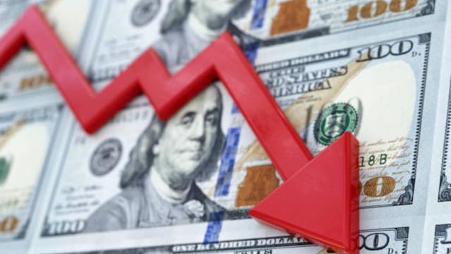 Bonos argentinos se desacoplan de los emergentes y caen más del 5%: dónde hay oportunidades