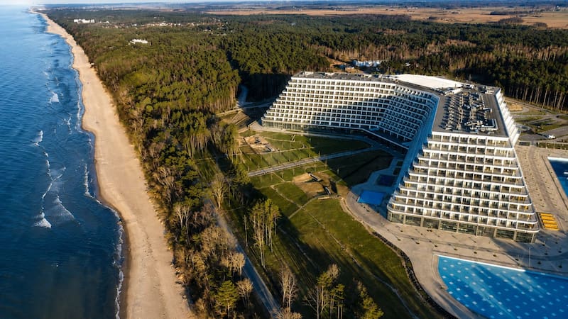 El nuevo hotel de Polonia que redefine la región.