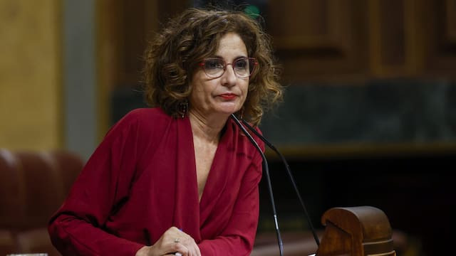 El nuevo modelo de financiación de Montero choca con la oposición del PP, Junts y varias comunidades