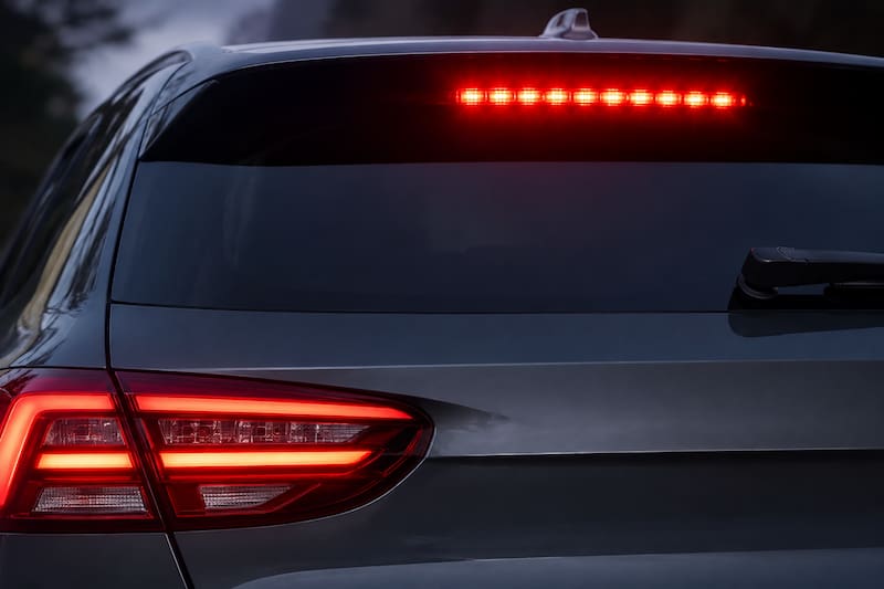 El nuevo sistema de luces obligatorio exigido en todos los coches.