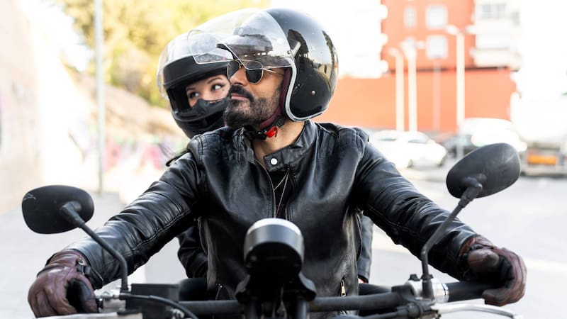 ¿Los motociclistas ya no podrán estacionarse en la calle?