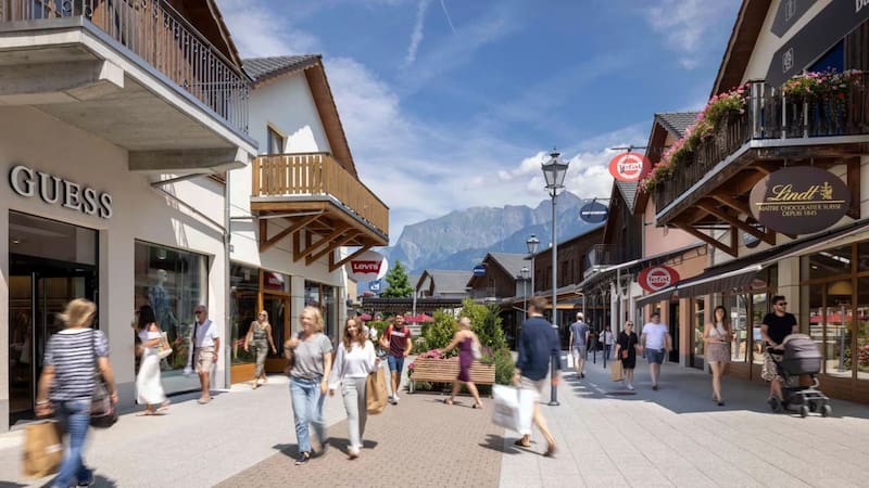 El outlet que se expande cada vez más en el país: compró un centro comercial en esta provincia y trae marcas de lujo.