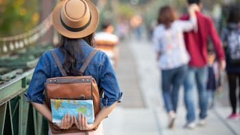 Europa eliminará la visa para quienes tengan estos pasaportes y gestionen un permiso de 20 euros: cómo tramitarlo