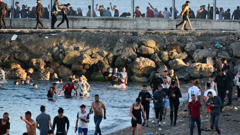 El PP culpa a Montero de que no haya acuerdo con las comunidades y acusa al Gobierno de "abandonar" a Melilla y Ceuta.