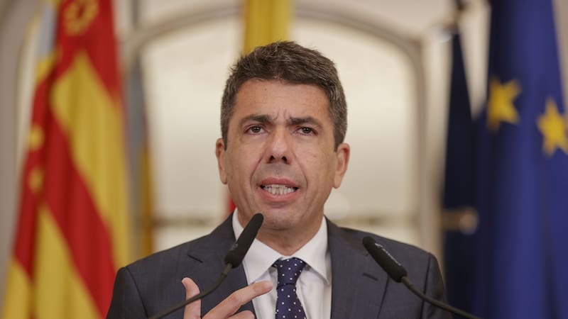 Carlos Mazón responde a la crítica del socialista José Muñoz tras una publicación en X que generó tensión política en la Comunidad Valenciana.