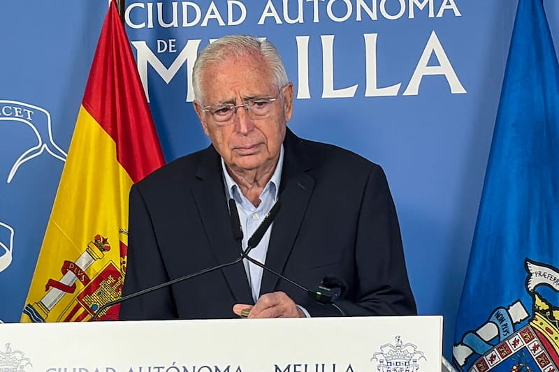 El presidente de Melilla, Juan José Imbroda, ofrece una rueda de prensa