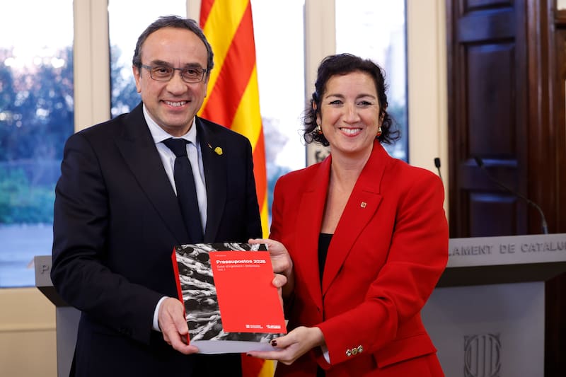 Las cuentas para 2026 comienzan su recorrido en el Parlament, donde el Govern necesita el respaldo de ERC para su aprobación definitiva.