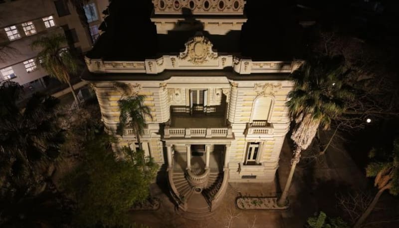 El proyecto para iluminar 85 monumentos históricos en la Ciudad.