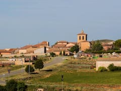 Sin alquiler y con wifi: el pueblo de solo 40 habitantes que busca voluntarios para vivir en la montaña con casa y trabajo
