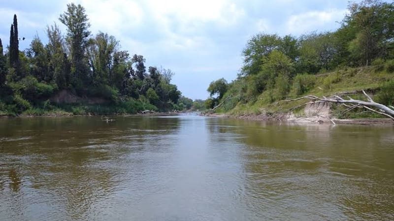 El pueblo de las cabañas sobre el río: dónde queda el oasis santafesino perfecto para una escapada de fin de semana