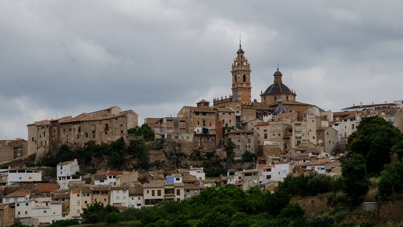 El pueblo medieval de Valencia que pocos conocen: tiene piscinas naturales y una de las rutas más bonitas de España (foto: Shutterstock)