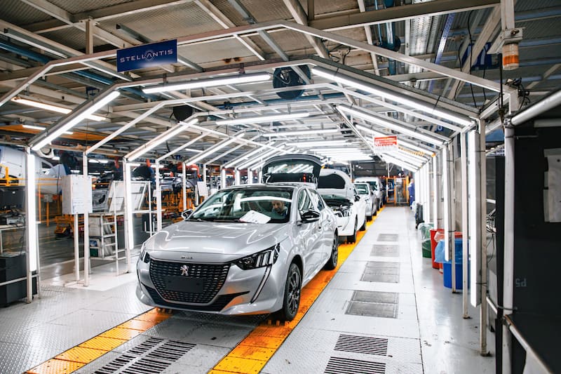 El rubro de Maquinaria y Equipo encabezó las bajas sectoriales con una contracción del 17,8% interanual, la más pronunciada del año.