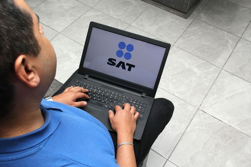El SAT endureció los controles fiscales y advirtió que podrá inmovilizar cuentas bancarias de contribuyentes que incumplan ciertas obligaciones. La medida aplica tanto para personas físicas como para empresas.