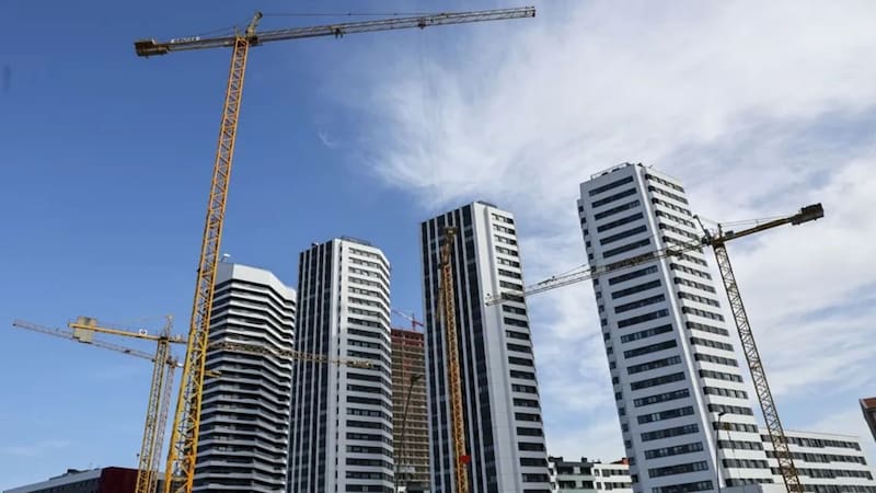 El sector inmobiliario y partidos políticos tildan de “insuficiente” el Plan Estatal de Vivienda. Foto: EFE