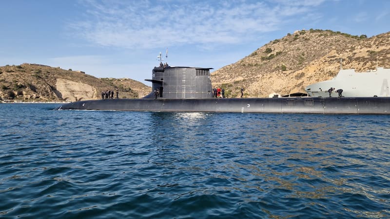 CARTAGENA (MURCIA), 25/06/2026.- El submarino S-82 'Narciso Monturiol' ha iniciado sus pruebas de mar con la primera navegación en superficie realizada en aguas de Cartagena, según ha informado este jueves la empresa Navantia. EFE/ Navantia