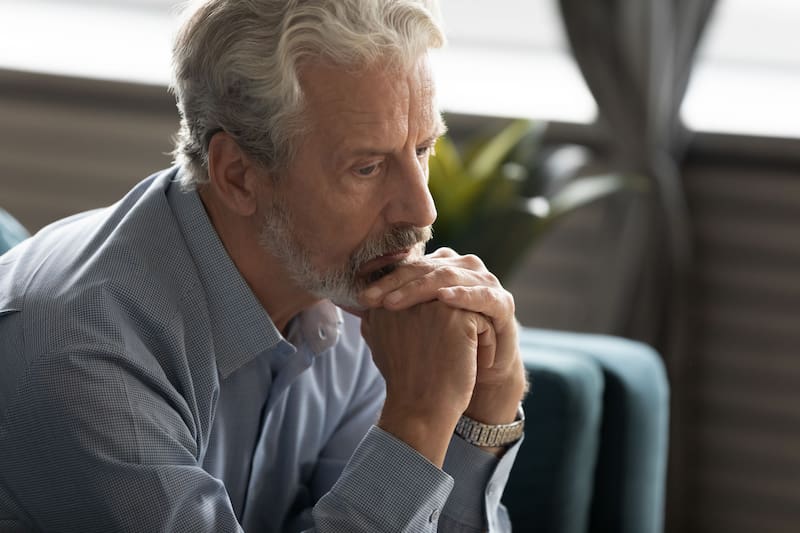 Se despide la pensión de viudedad: el Gobierno le quitará la ayuda a todos los que no cumplan con este requisito obligatorio. (Fuente: Shutterstock).