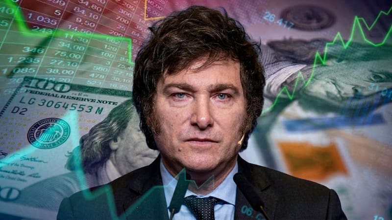 El triunfo del peronismo y la crisis financiera previa a la elección reactivaron el voto anti kirchnerista que terminó favoreciendo a Javier Milei.