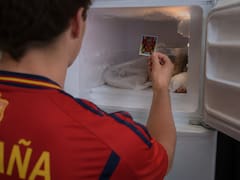 Meter una figurita del Mundial en el congelador: ¿para qué sirve este ritual de las “brujas argentinas” y cómo puede ayudar a España?