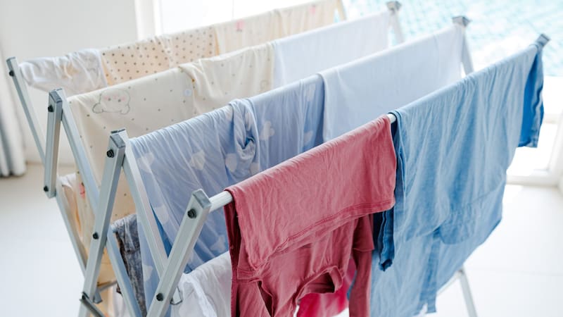 El truco infalible que usan los japoneses para secar la ropa en los días que invade la humedad
Fuente: Shutterstock