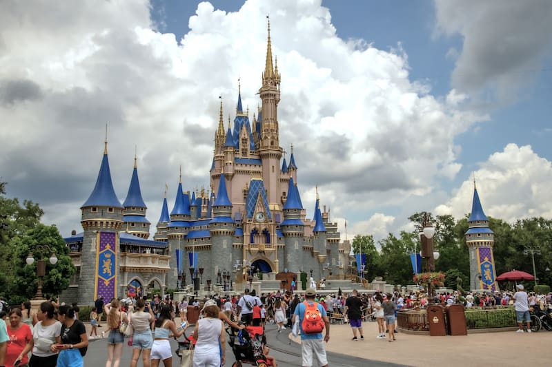 El viaje a Disney organizado por la fundación de Gary Sinise.