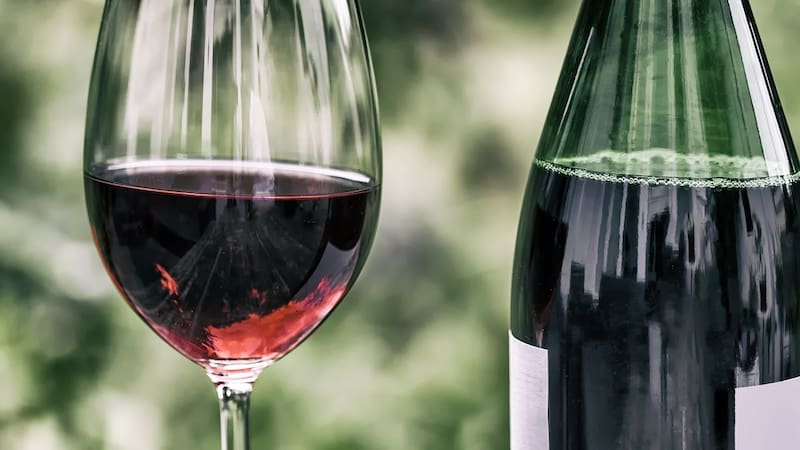 Es tendencia | El vino tinto más rico y recomendado de Walmart que cuesta menos de 6 dólares. Fuente: Pixabay.