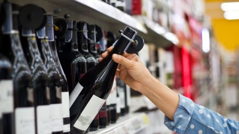 La venta de bebidas alcohólicas es diferente en la Capital Federal y en la provincia de Buenos Aires.
