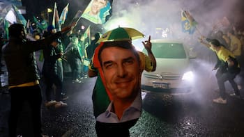 Elecciones en Brasil: Flávio Bolsonaro y Lula da Silva pelean voto a voto en un balotaje muy ajustado