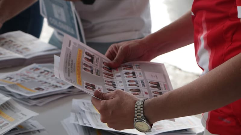 Los colombianos regresarán nuevamente a las urnas este domingo 21 de junio para votar al próximo presidente.