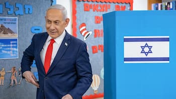 Israel: Netanyahu denuncia que quieren “robar las elecciones” y la participación alcanza un récord