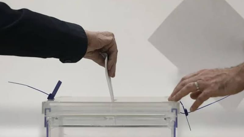 Para votar en estas elecciones desde el extranjero es necesario figurar en el censo electoral correspondiente.