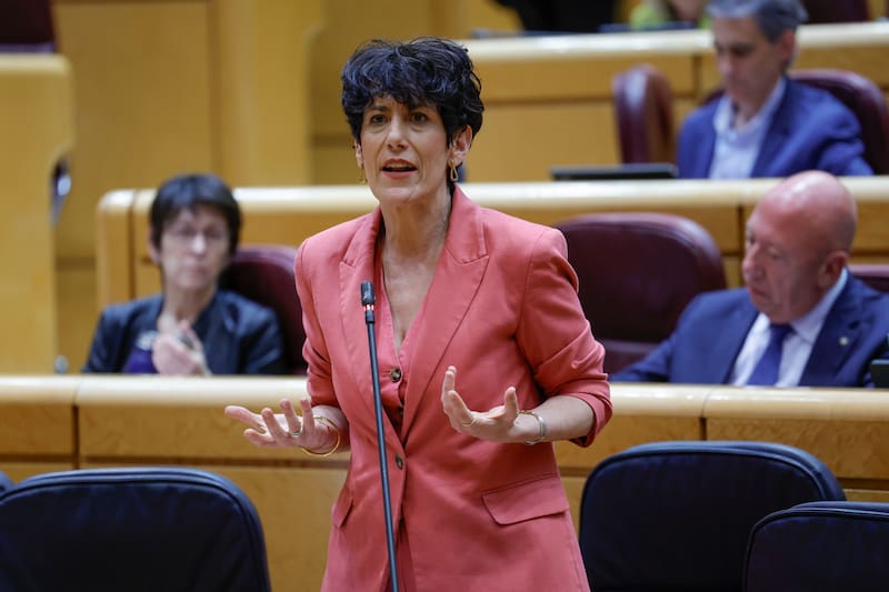 La ministra Elma Saiz sostiene que el proceso avanza con normalidad mientras crecen las demandas de apoyo económico por parte de los municipios.