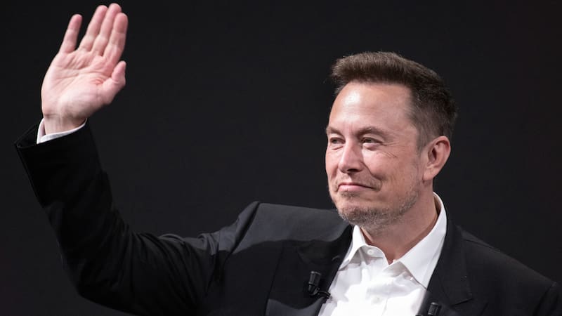 Elon Musk anticipa una revolución tecnológica liderada por la inteligencia artificial, los coches autónomos y la robótica. Así cambiará el mundo en los próximos años.