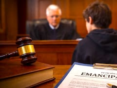 Oficial y confirmado | Por decisión del Gobierno, estos menores de edad podrán desconocer el apellido de su madre o padre