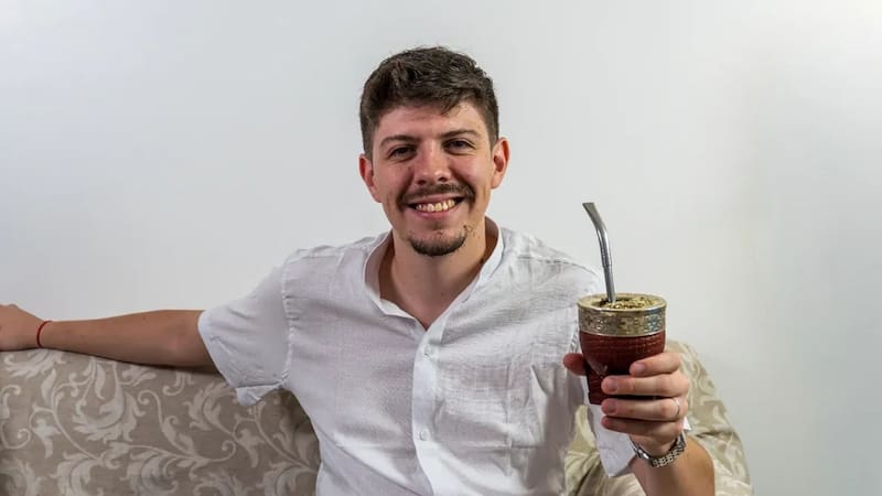 El influencer de yerba mate dedica gran parte de su contenido en Instagram a responder preguntas o dudas alrededor de la cultura matera.