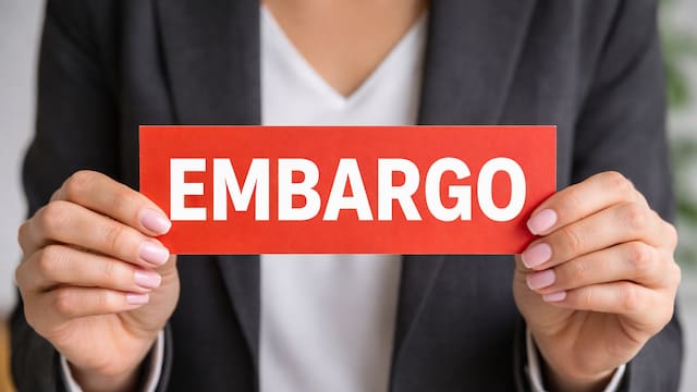 Ya es oficial | El Gobierno detendrá todas las cuentas bancarias y tarjetas de crédito de los contribuyentes en esta lista