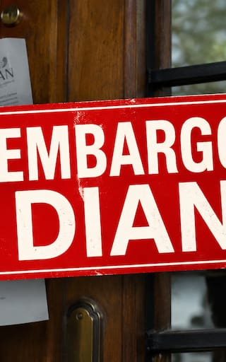 Es oficial: la DIAN visitará casa por casa y embargará las cuentas bancarias de las personas que estén en esta página web